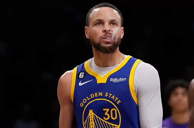 stephen curry signs contract extensuion